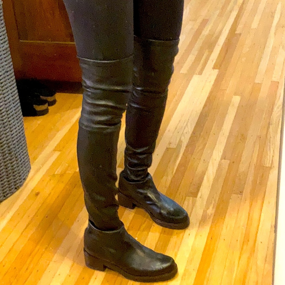 Stuart Weitzman Vanland Boots